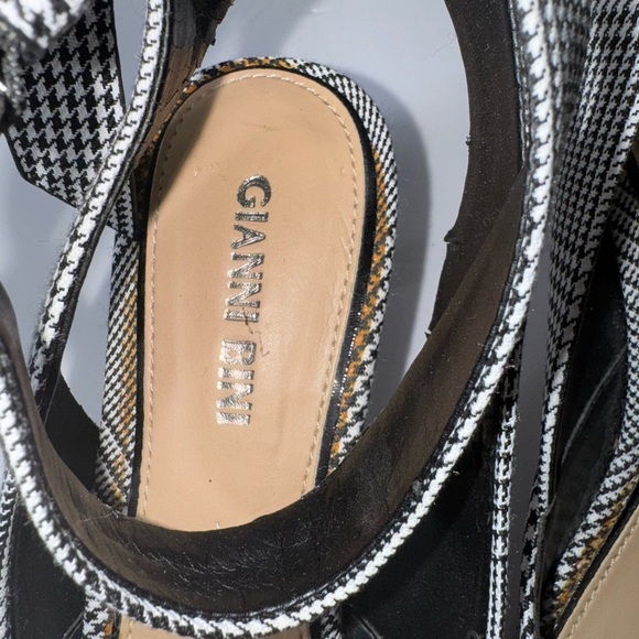Gianni Bini Rizbee houndstooth black and white pointed toe kitten heels size 8 - Picture 3 of 11